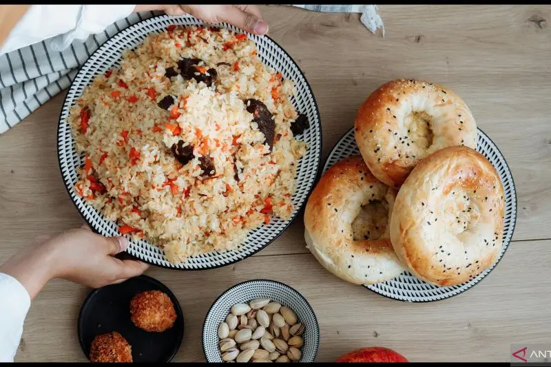 Benarkah nasi dingin lebih sehat? Ini manfaat dan risikonya