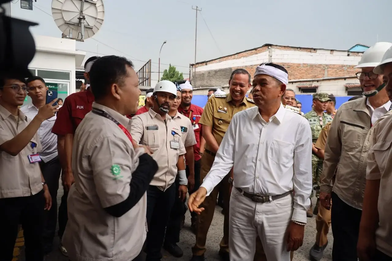 Gubernur Jabar Siapkan Beasiswa Kuliah Gratis di ITB Bagi Warga Miskin | LPP RRI